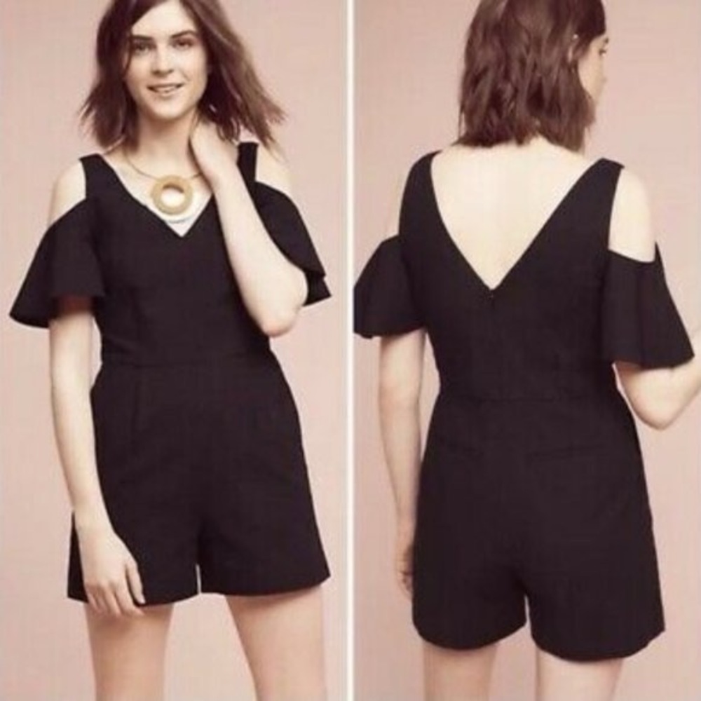 Anthropologie Elvenses cutout cold shoulder shorts romper w/ pockets in black-XS
